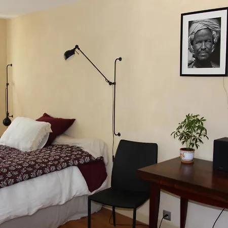 فندق مبيت وإفطار L'alisier Chantant 3*